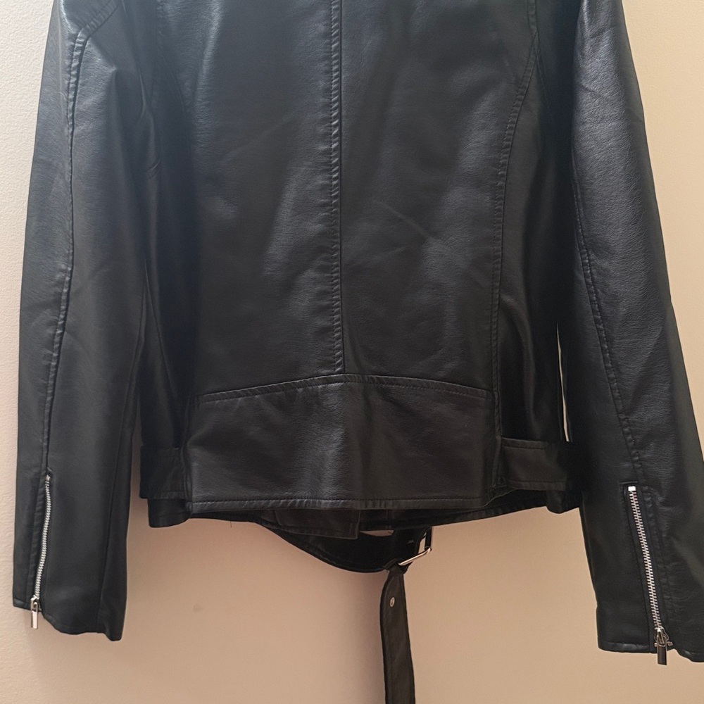 Black Polyurethane Jacket - Picture 7 of 12